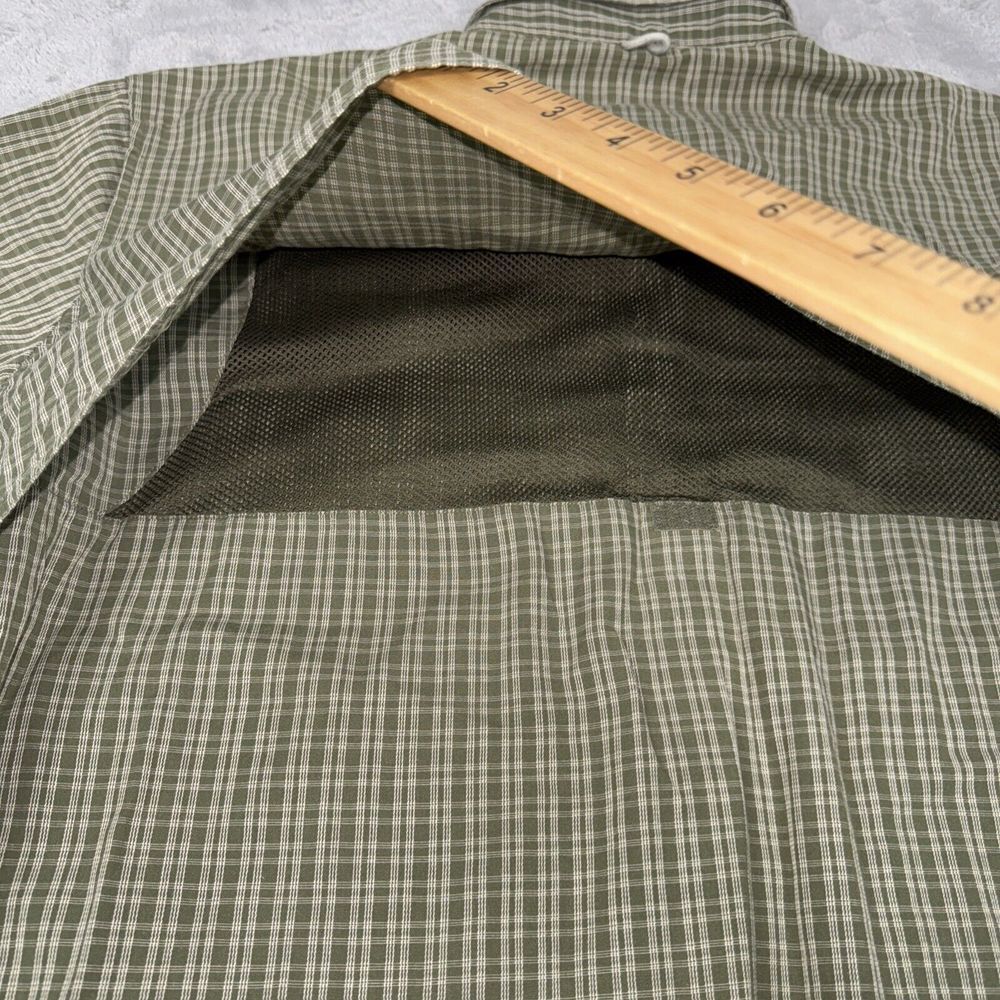 Woolrich Shirt Mens XL Green Plaid Vented Short Sleeve Fishing Hiking Camping - Picture 4 of 9